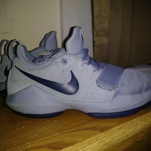 Nike PG1 (grade school size 5)